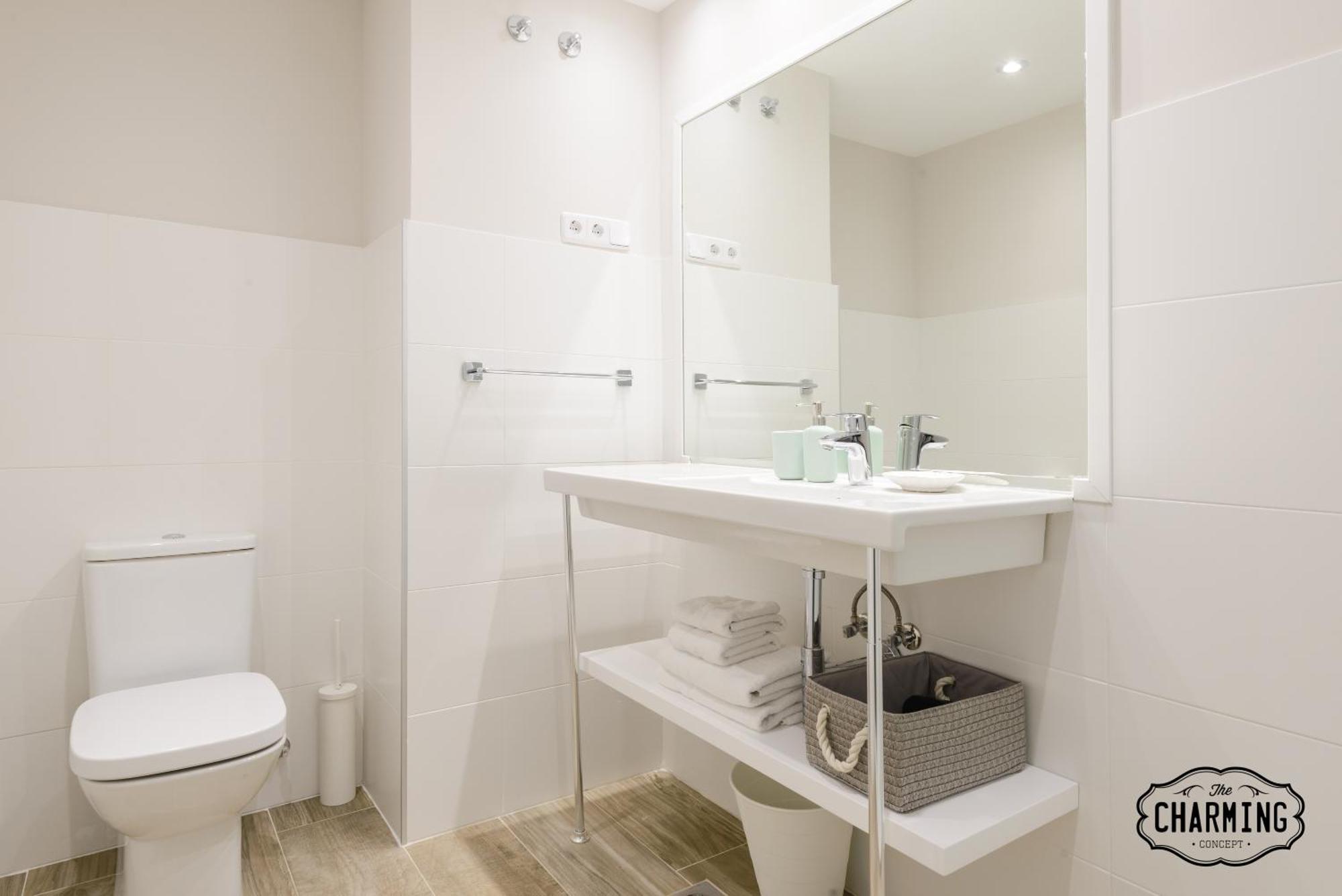 马德里Charming Eurobuilding 2 Terrace Exclusive - Plaza De Parking公寓 外观 照片